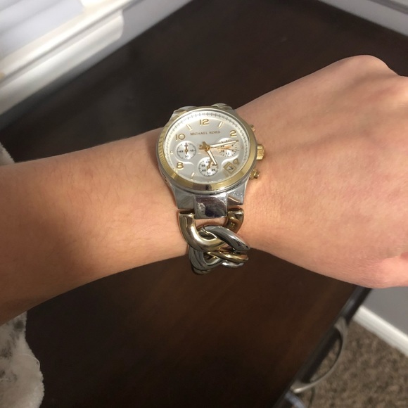 Twist Chain Chronograph White Dial Watch main image 5